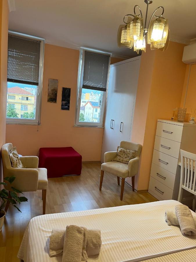 Apartment Center In *